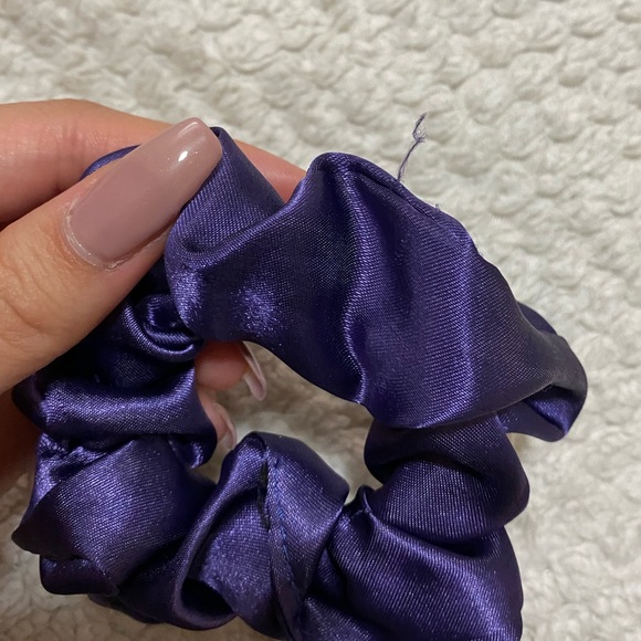 Set of 3 Purple Scrunchies! - Picture 2 of 3